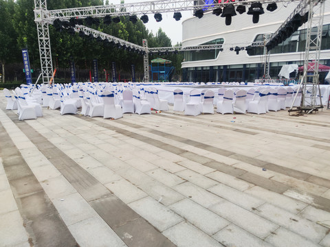 场地搭建