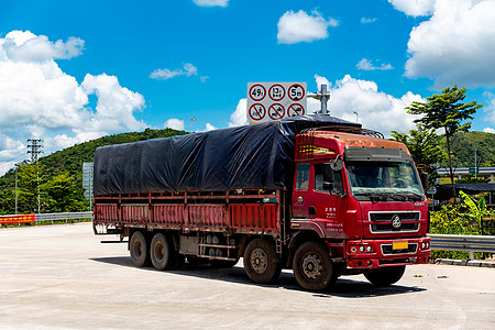 厢式货车