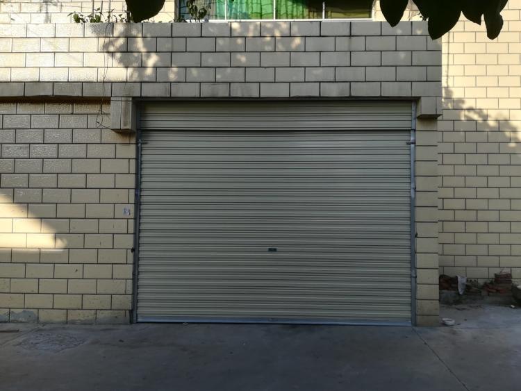 铝合金卷帘门