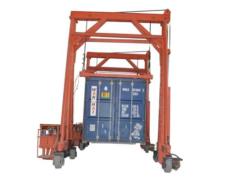 集装箱吊机