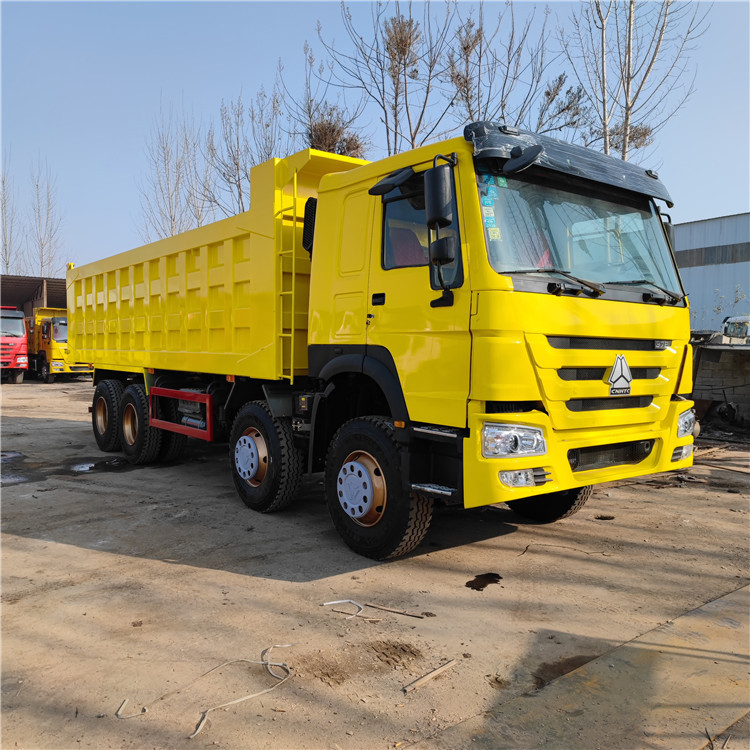 中国重汽豪沃自卸车