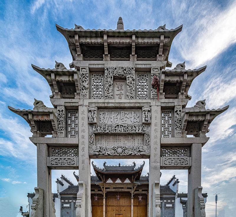 石雕牌坊
